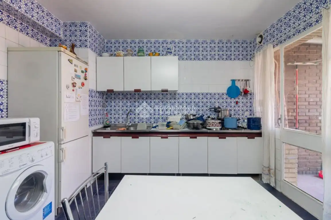 Cocina de Piso en venta en Madrid con Calefacción, Parquet y Terraza