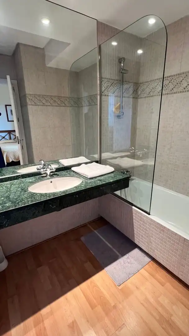 Bany de Casa o xalet en venda en Villanueva de la Cañada amb Aire condicionat, Calefacció i Terrassa