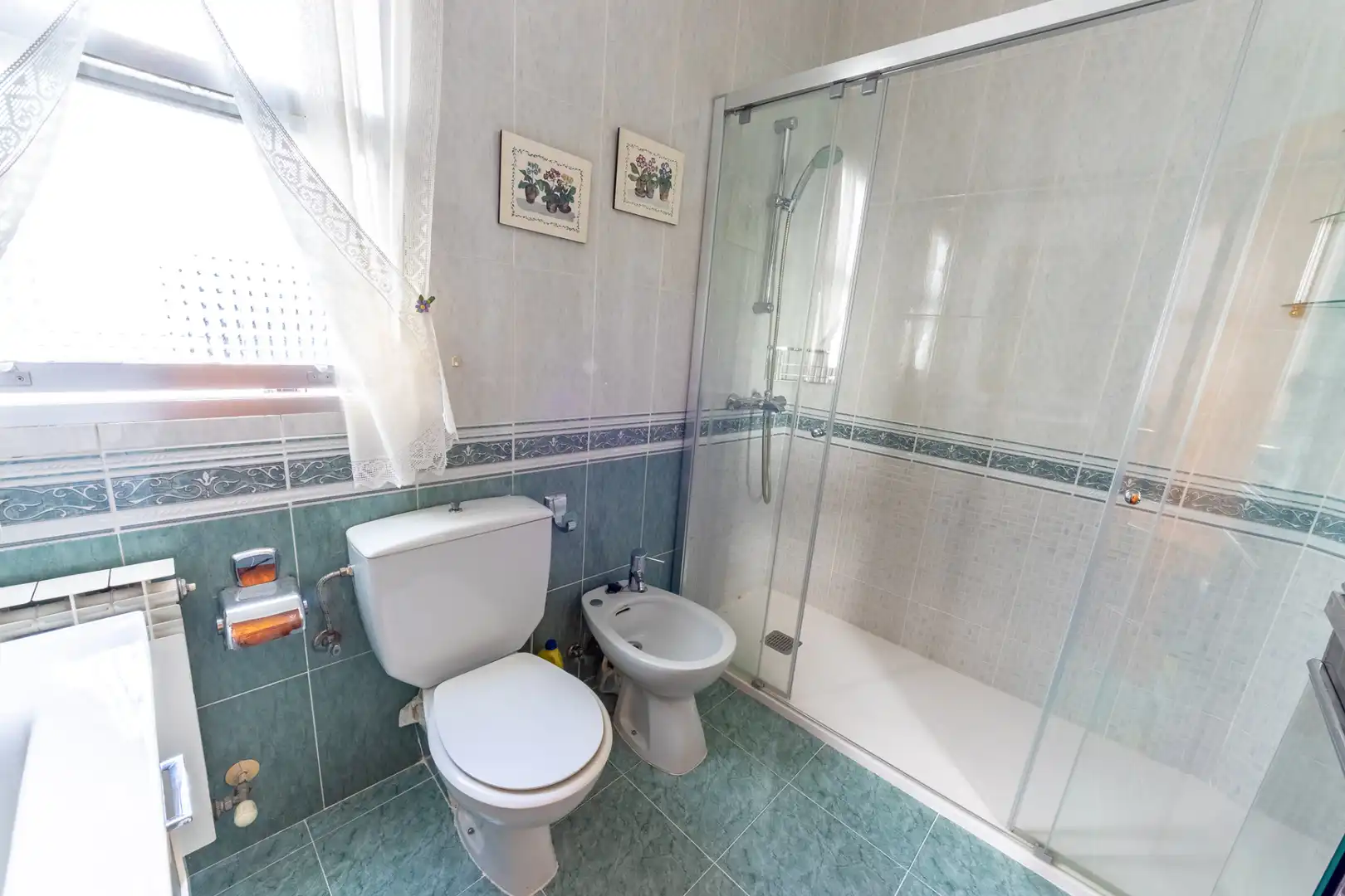 Baño de Piso en venta en Bilbao  con Calefacción, Terraza y Amueblado