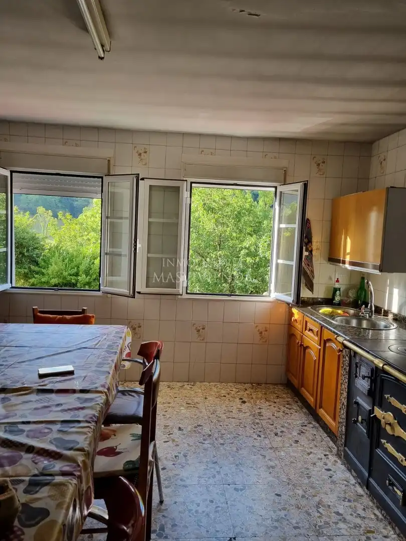 Cuina de Casa o xalet en venda en A Pobra do Brollón  amb Jardí privat