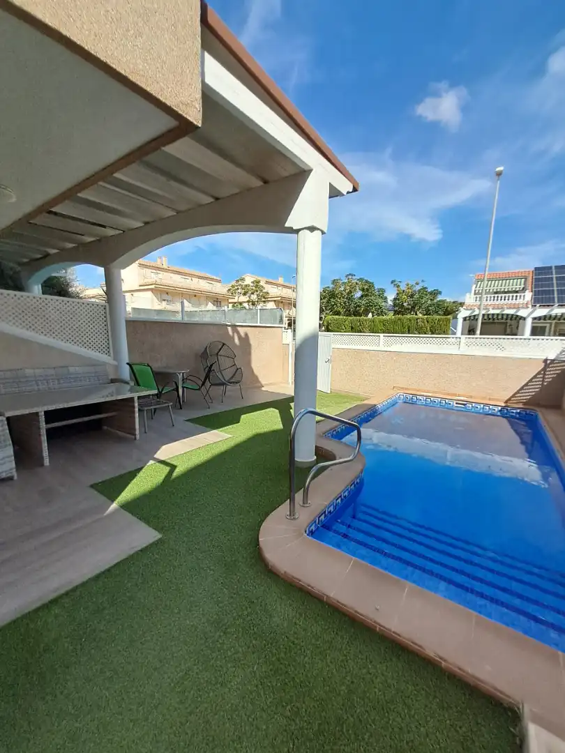 Adosado con terraza en venta en Avenida del Mare Nostrum, imagen 6