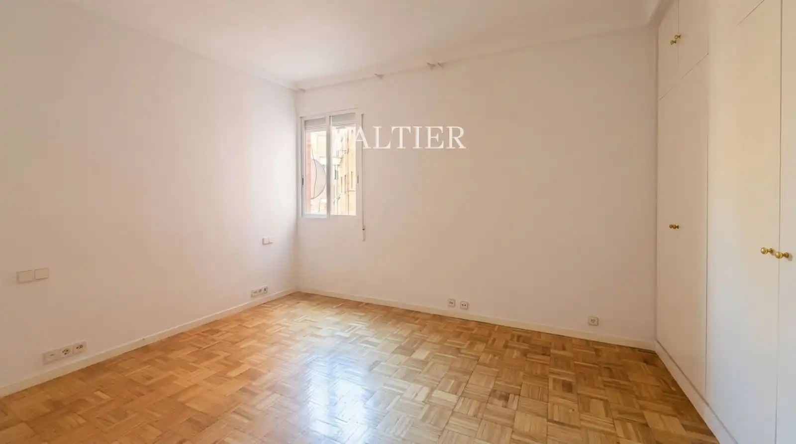 Piso con ascensor en alquiler en Canillas, imagen 7