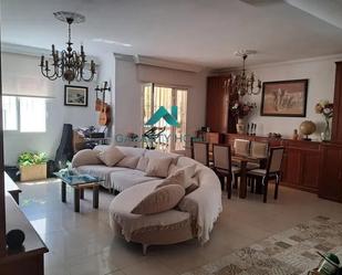 Sala d'estar de Pis de lloguer en  Sevilla Capital amb Aire condicionat, Calefacció i Terrassa