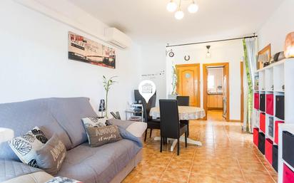 Living room of Flat for sale in Sant Vicenç de Montalt  with Heating, Terrace and Storage room