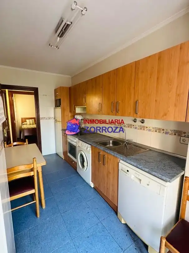 Piso en venta en Calle Los Caserios, Centro
