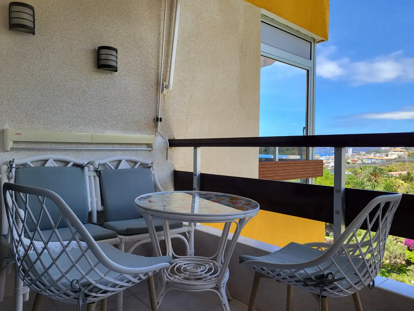 Terraza de Apartamento en venta en Puerto de la Cruz con Piscina, Amueblado y Balcón