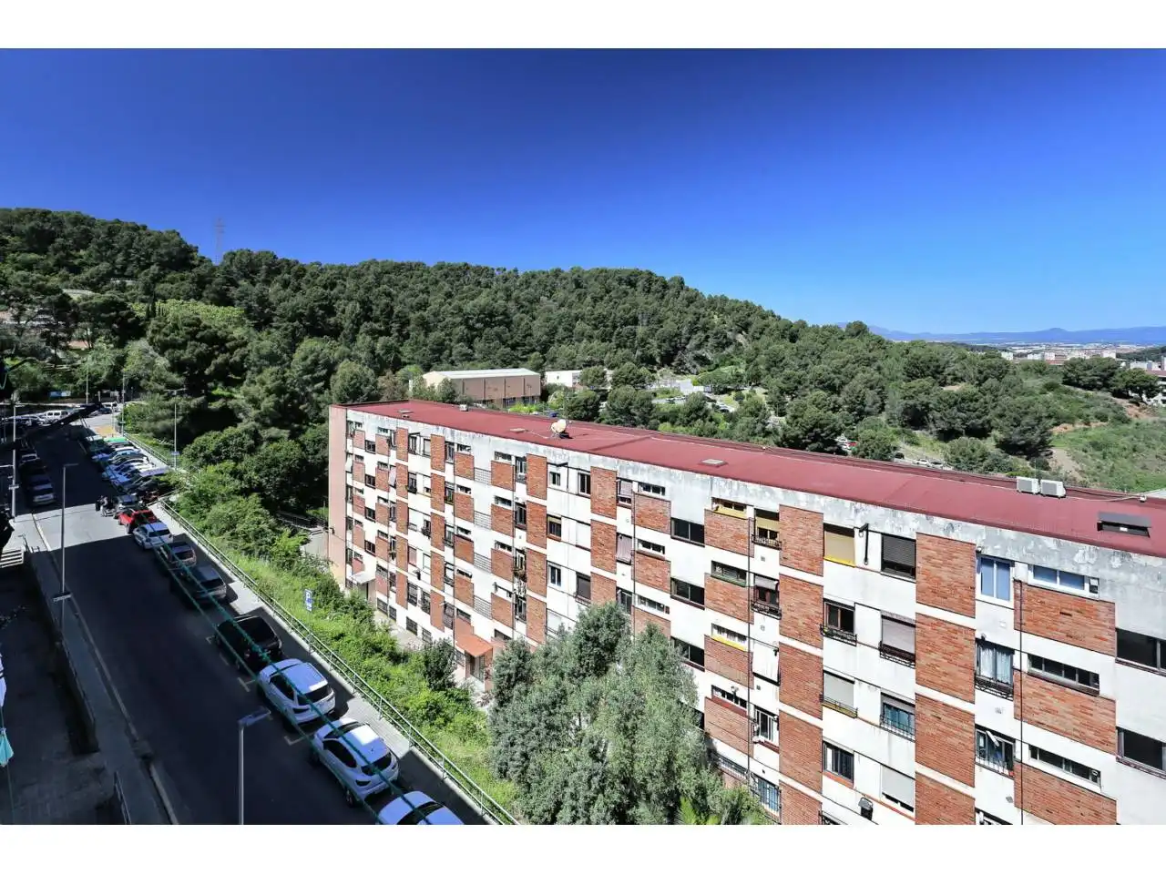 Vista exterior de Pis en venda en Barcelona amb Calefacció, Moblat i Balcó