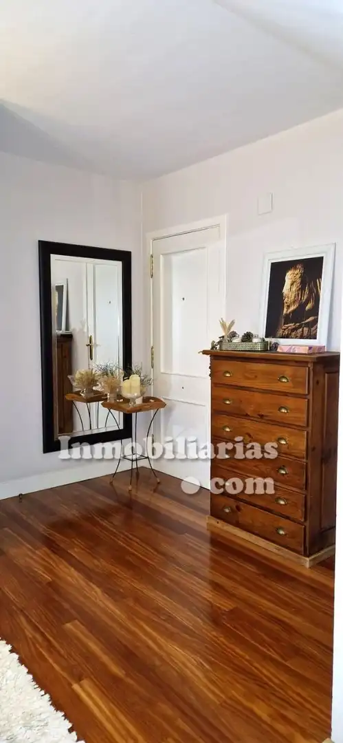 Habitación de Ático en venta en Castro-Urdiales con Calefacción, Parquet y Trastero