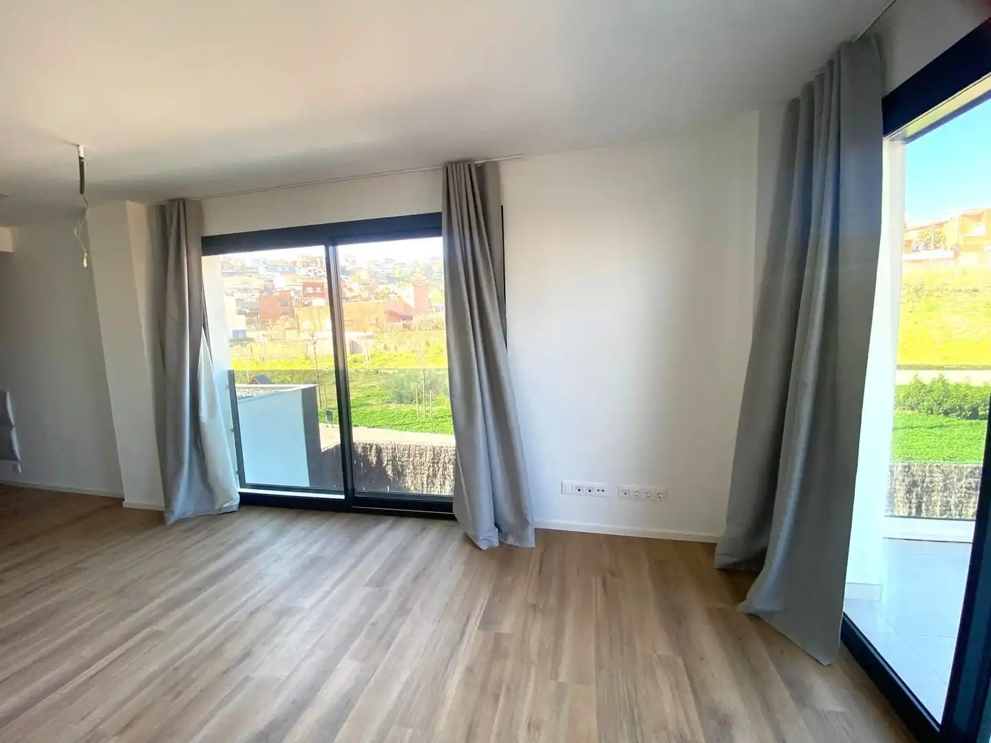 Schlafzimmer von Maisonette zum Verkauf in Sant Boi de Llobregat mit Klimaanlage, Heizung und Terrasse