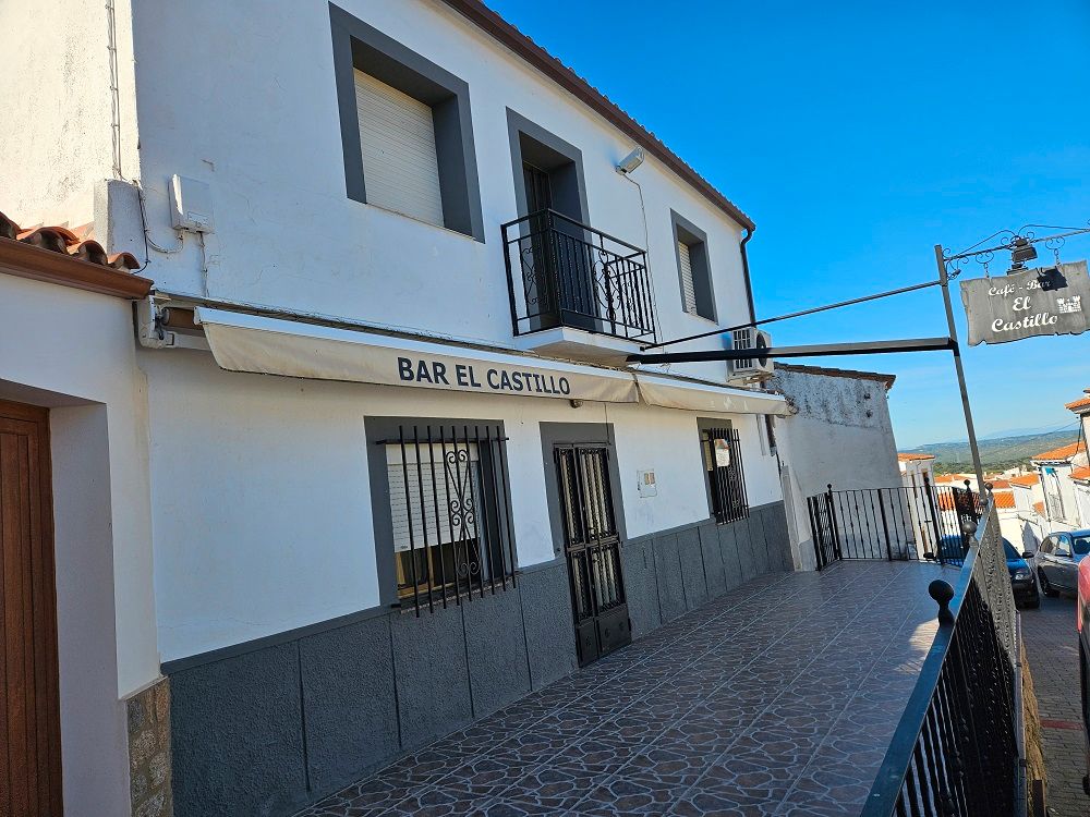 Exterior view of House or chalet for sale in Mata de Alcántara