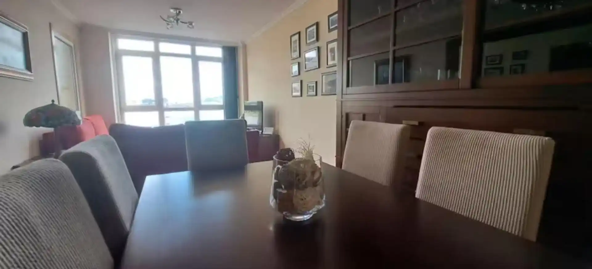 Menjador de Pis en venda en Viveiro amb Parquet, Traster i Piscina