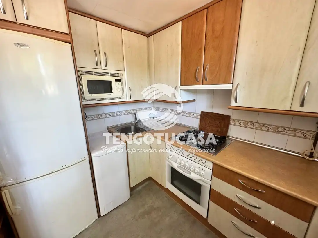Cocina de Piso en venta en Madrid con Calefacción, Trastero y Horno
