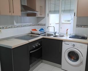 Kitchen of Flat to rent in  Granada Capital  with Heating, Furnished and Oven