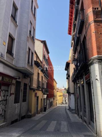 Local comercial en Venta en Calle Palma en Universidad - Malasaña