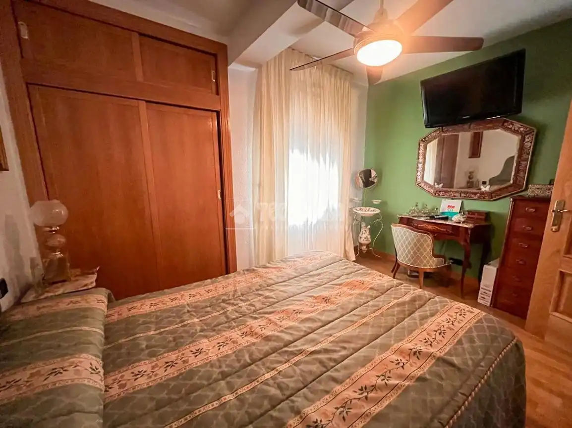 Habitación de Piso en venta en Navalcarnero con Calefacción, Parquet y Terraza