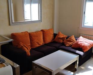 Sala d'estar de Pis de lloguer en  Zaragoza Capital amb Terrassa