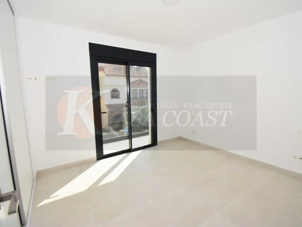 Bedroom of Detached homes for sale in Mijas  with Air Conditioner and Terrace