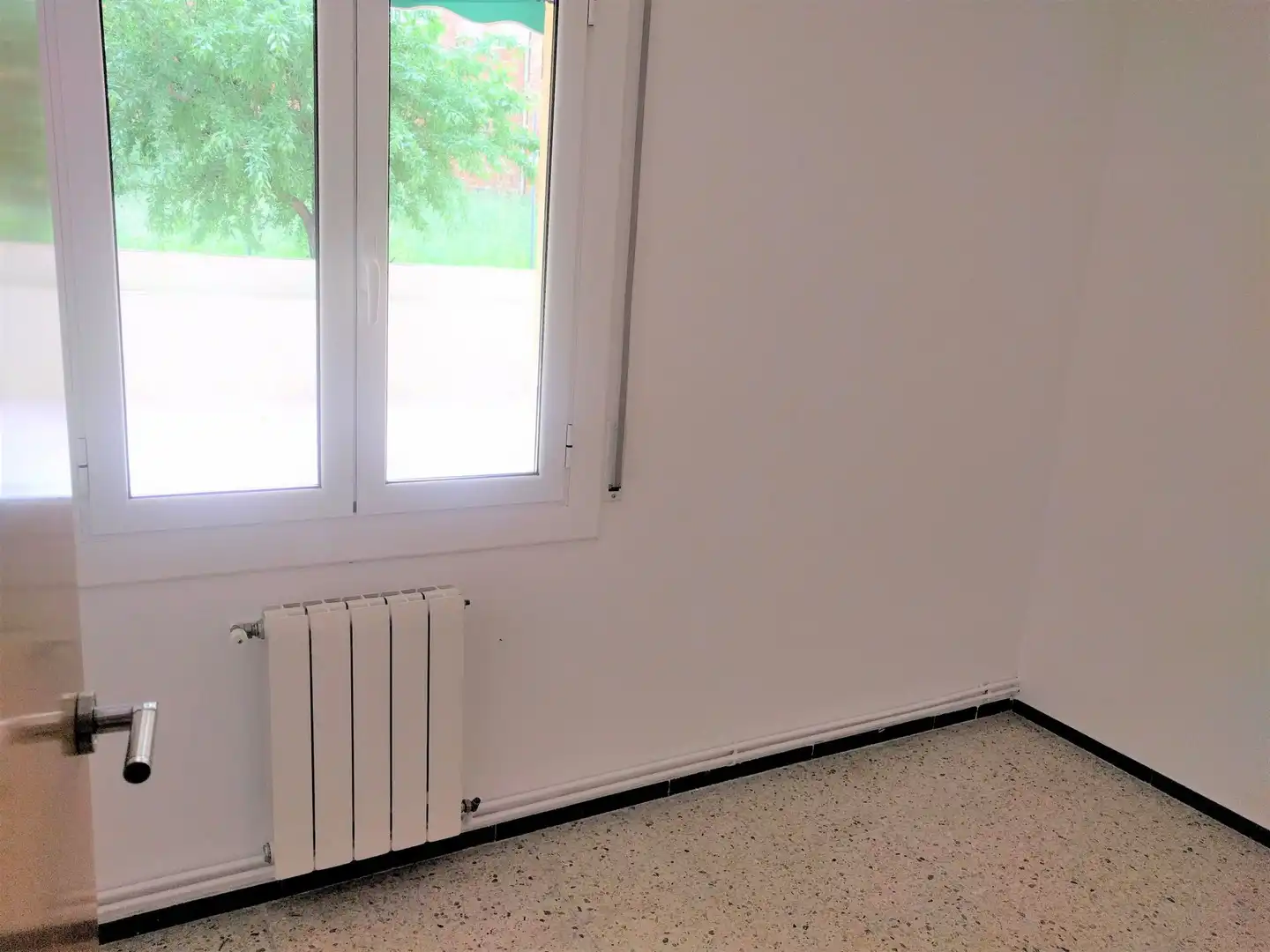 Flat for rent in Terrassa  with Heating