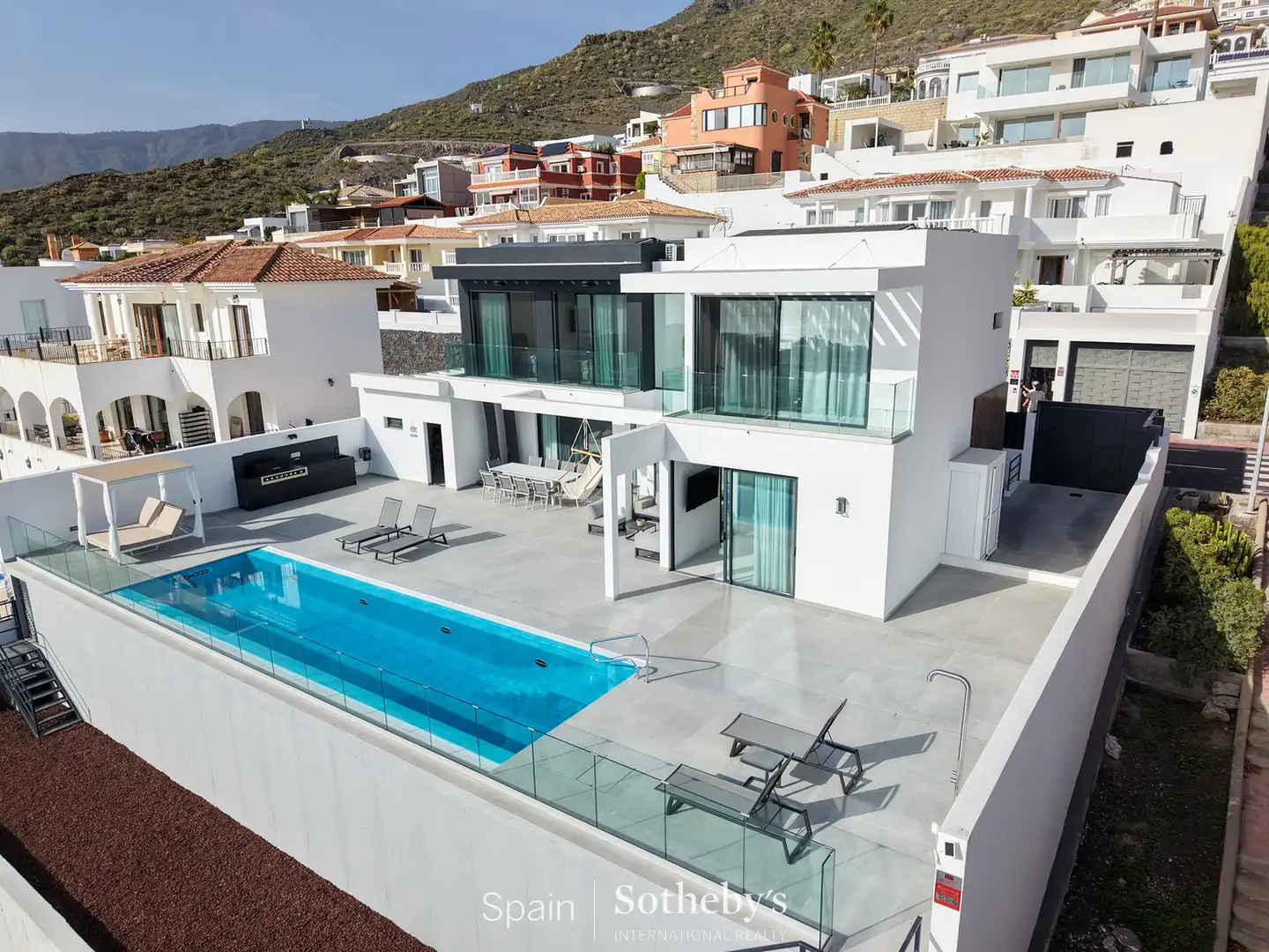 Casa amb piscina en venda a Calle Navarra, imagen 10