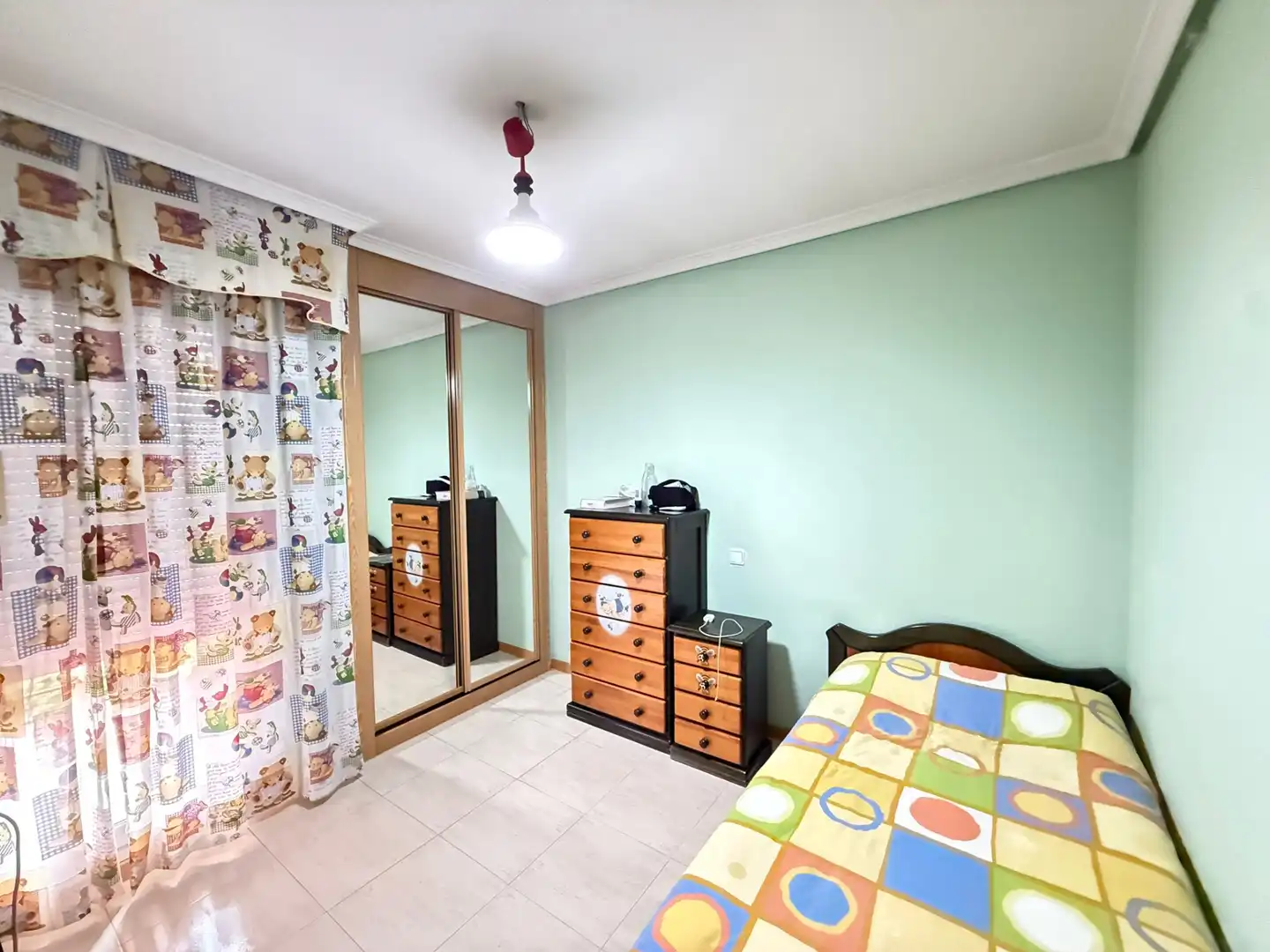 Dormitori de Casa adosada en venda en Móstoles amb Aire condicionat, Calefacció i Jardí privat