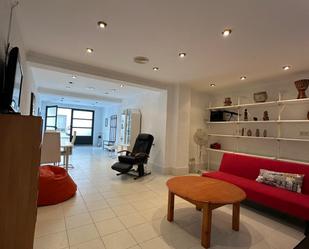 Premises for sale in Gandia  with Furnished