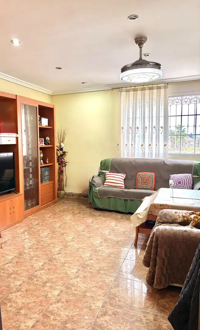 Sala de estar de Casa o chalet en venta en Murcia con Aire acondicionado, Jardín privado y Terraza