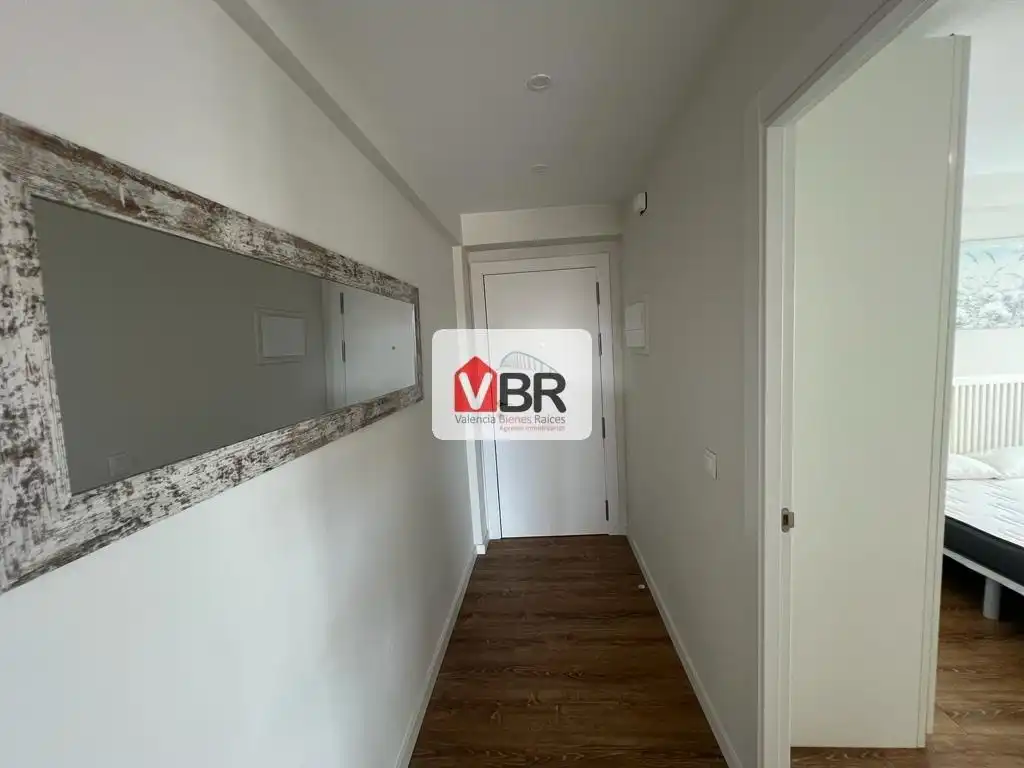 Wohnung zur Miete in Valencia mit Klimaanlage, Heizung und Terrasse