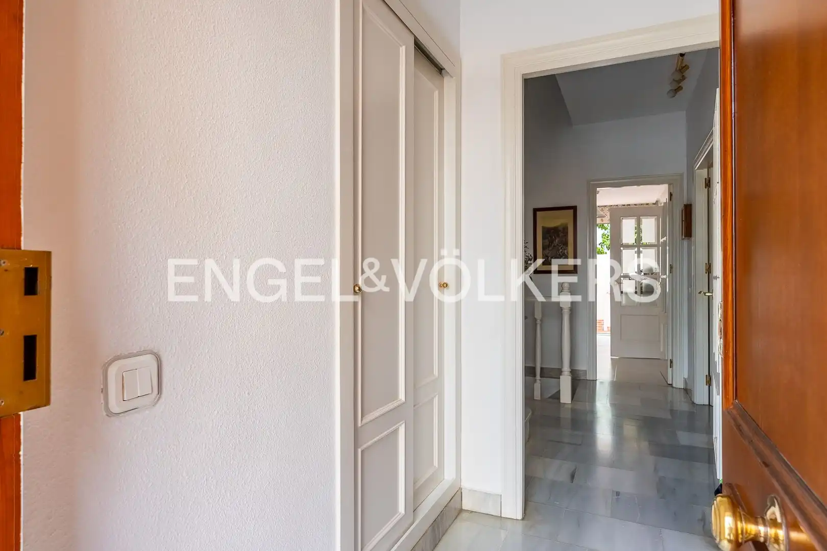 Houses for sale in Sevilla  with Air Conditioner, Heating and Private garden