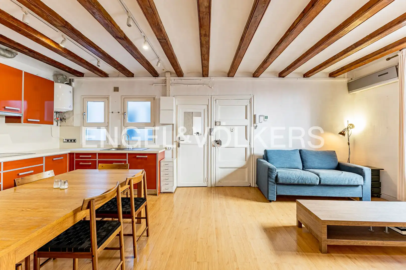 Vista exterior de Piso en venta en Barcelona con Aire acondicionado, Calefacción y Amueblado