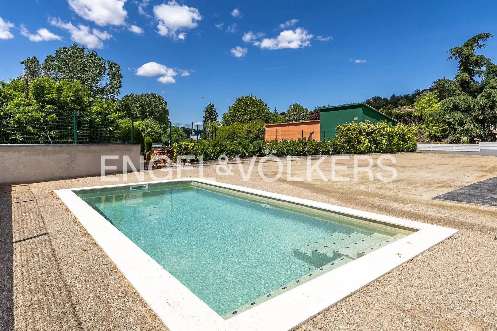 Piscina de Casa o xalet en venda en Vallromanes amb Aire condicionat, Calefacció i Jardí privat