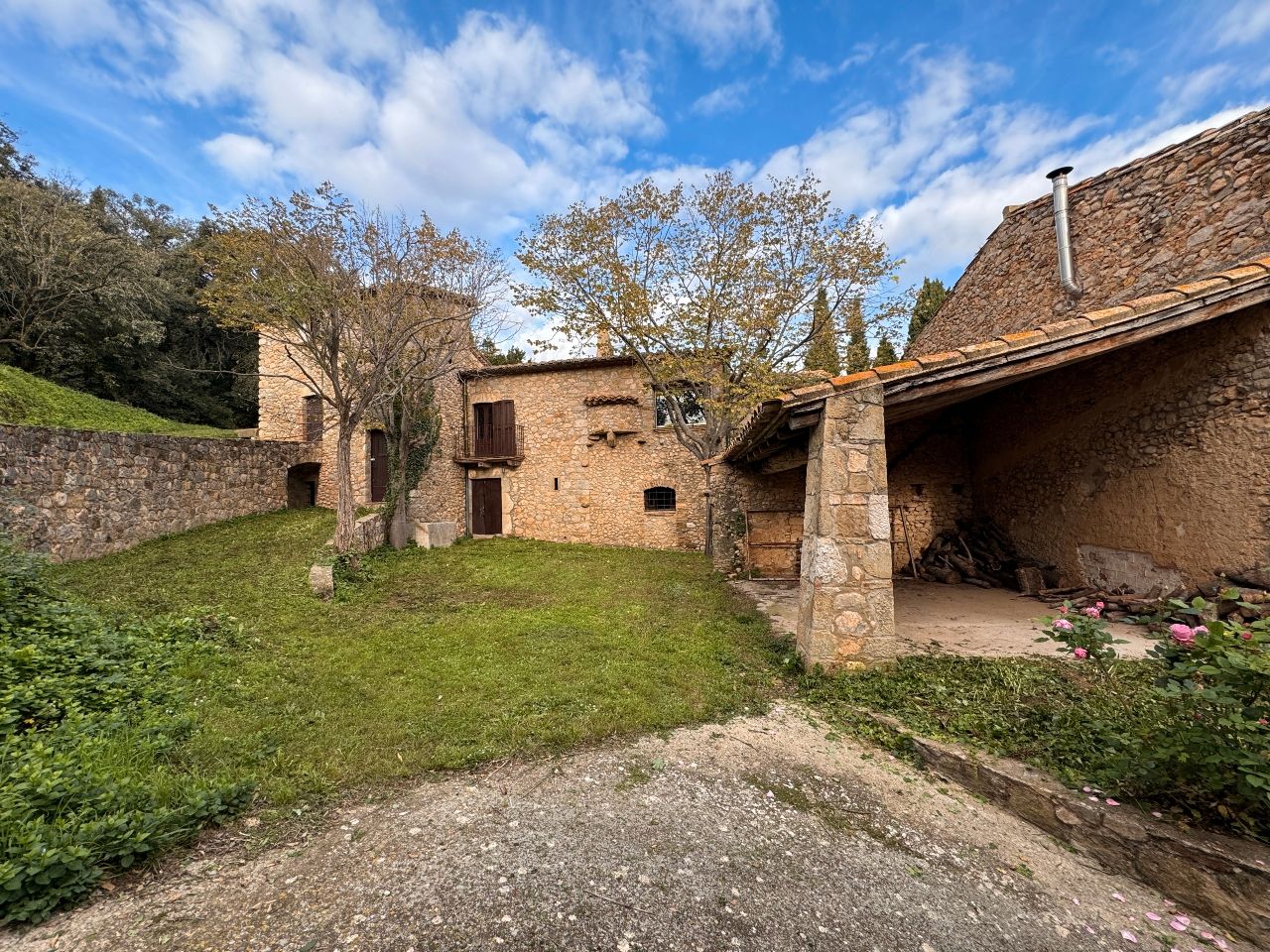 Vista exterior de Casa o xalet en venda en Vilopriu amb Jardí privat, Terrassa i Traster