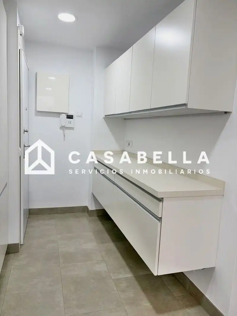 Cocina de Piso de alquiler en Valencia con Aire acondicionado, Calefacción y Trastero