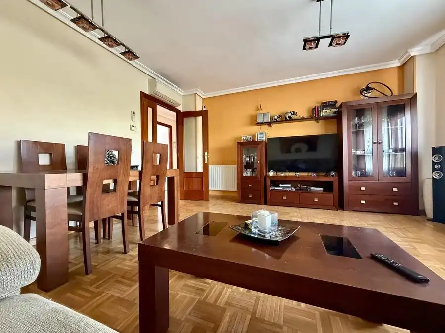 Wohnzimmer von Wohnung zum Verkauf in Madrid mit Klimaanlage, Heizung und Schwimmbad
