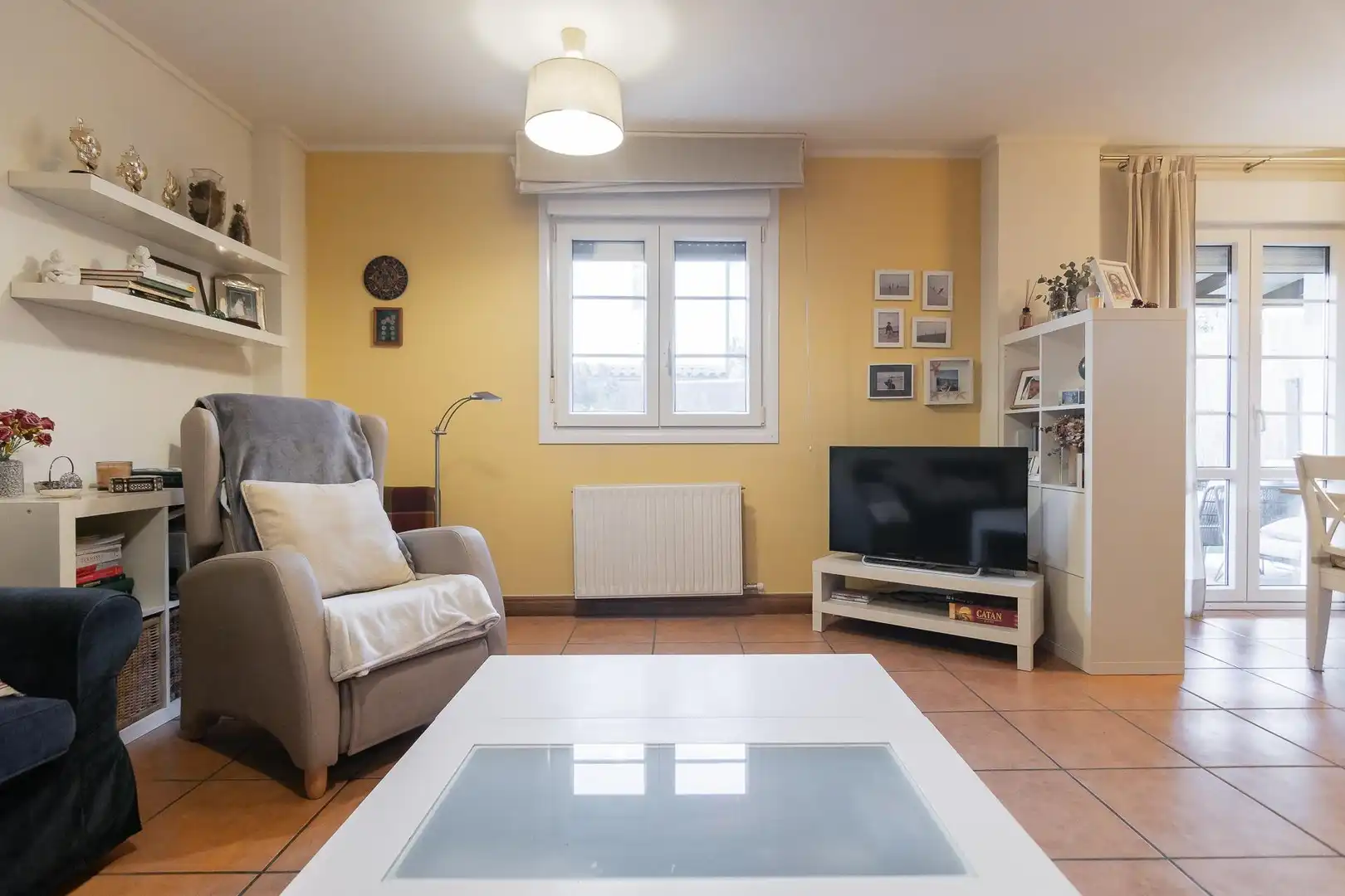 Sala de estar de Casa adosada en venta en Cizur con Calefacción, Jardín privado y Terraza