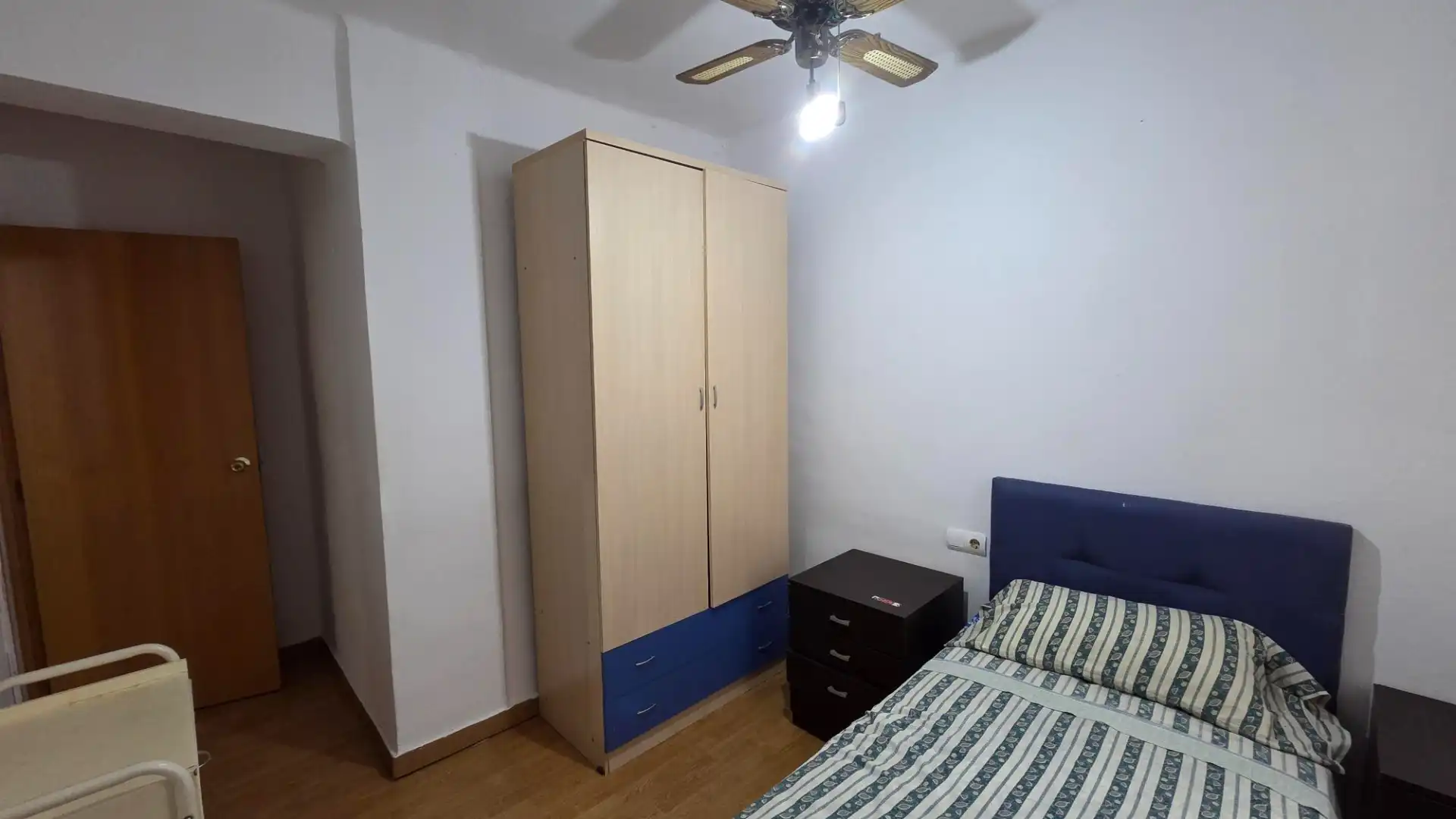 Habitación de Piso en venta en Valencia con Aire acondicionado y Balcón