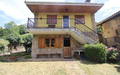 Vista exterior de Casa o xalet en venda en Teverga amb Balcó