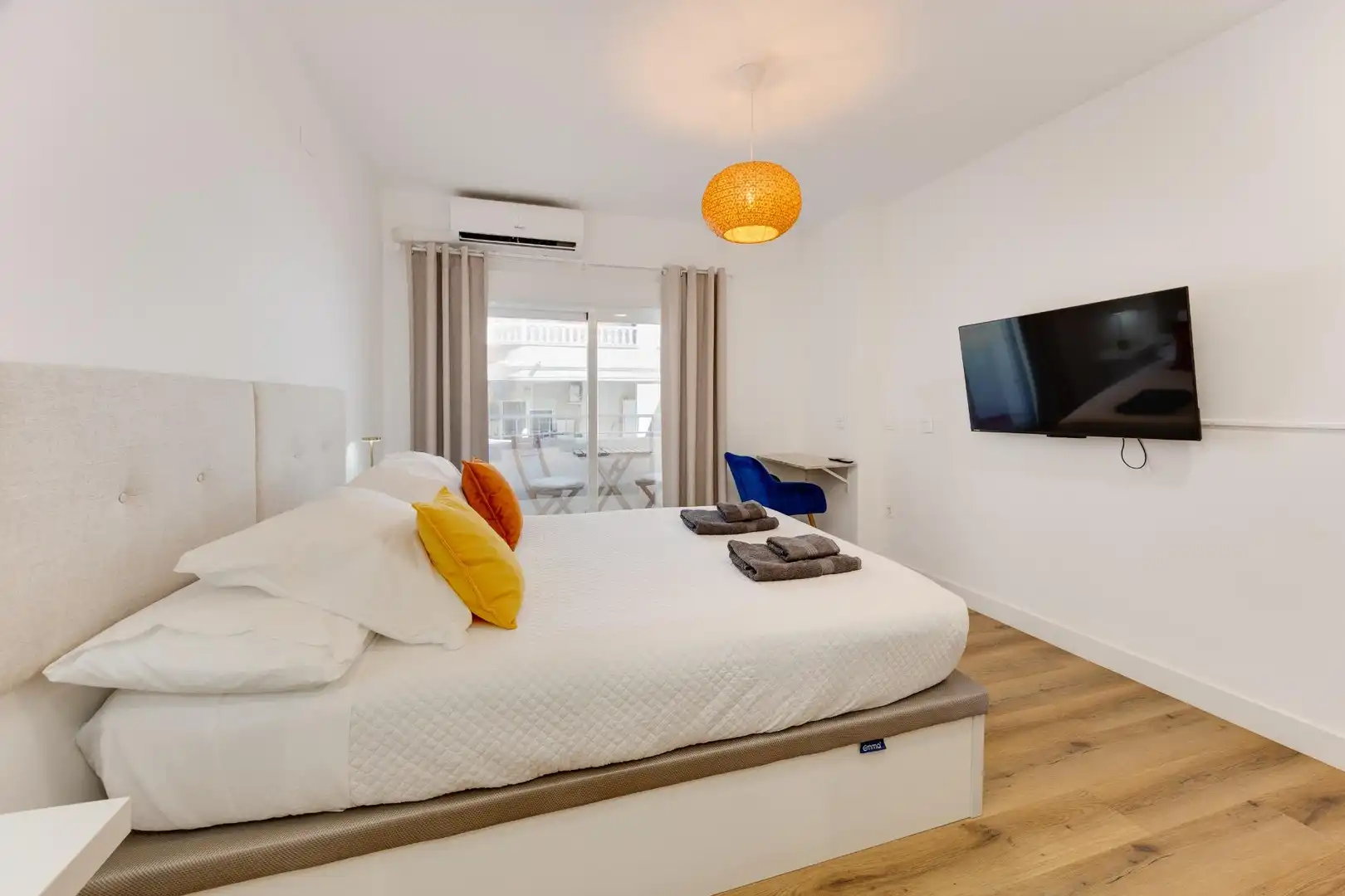 Bedroom of Study for sale in Torrevieja  with Air Conditioner, Terrace and Balcony