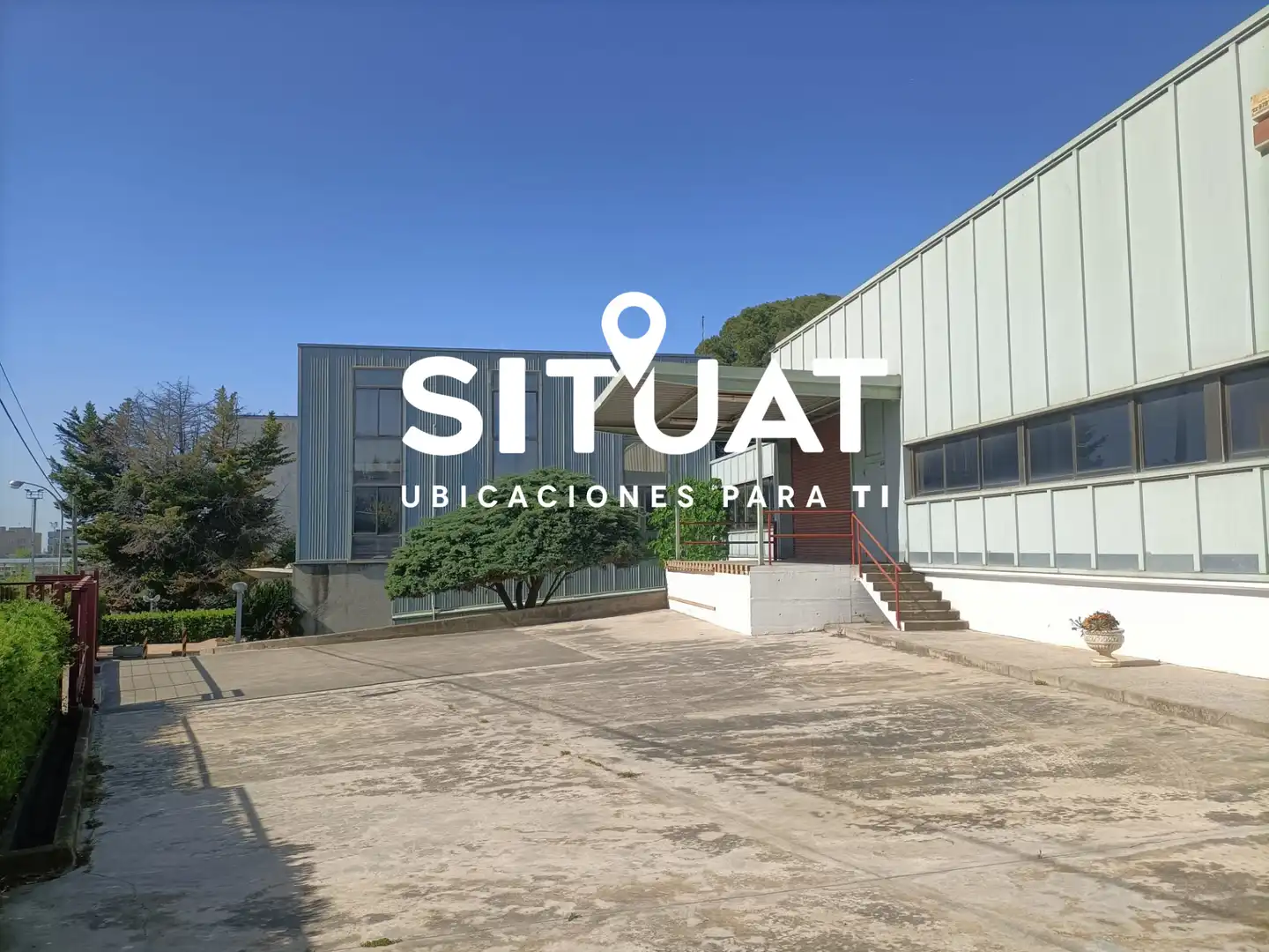 Industrial building with lift for sale in Avinguda de la Riera 23, imagen 3