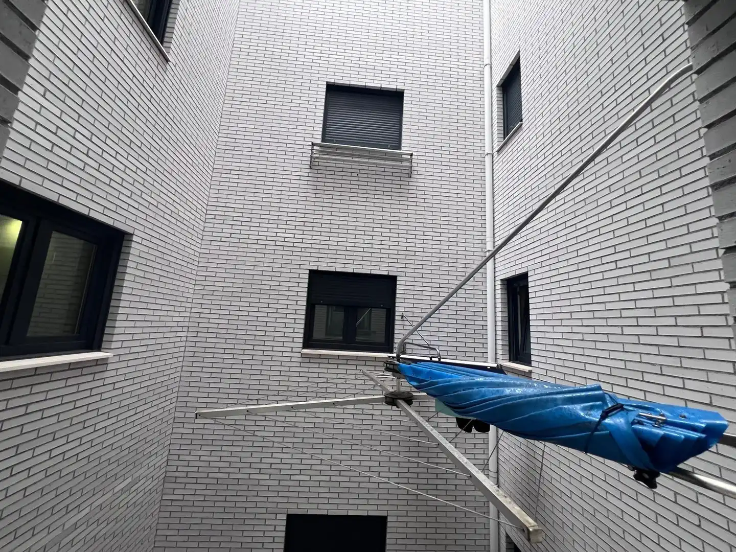 Vista exterior de Piso de alquiler en Oviedo  con Calefacción, Terraza y Trastero