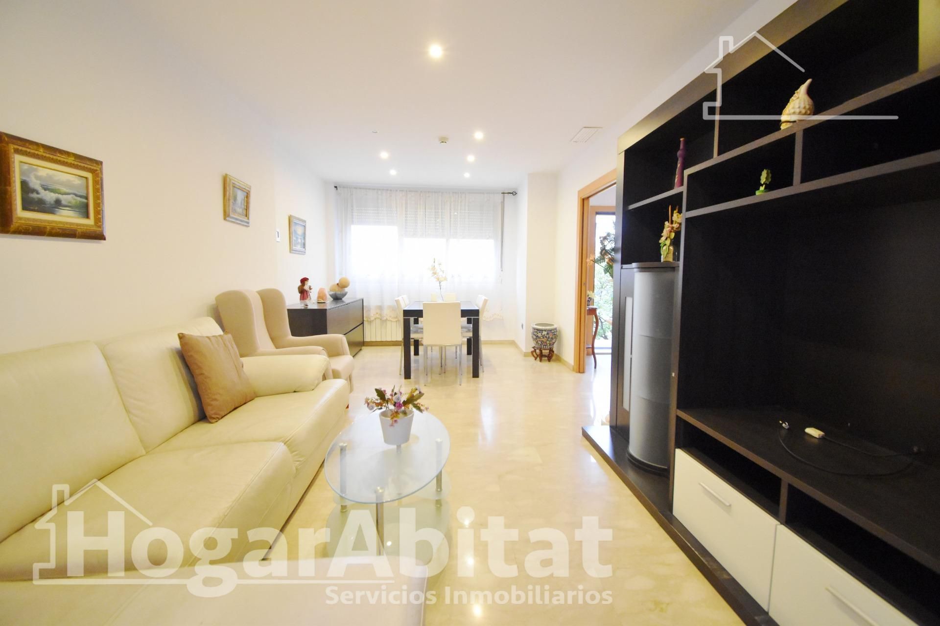 Sala de estar de Casa adosada en venta en Gandia con Aire acondicionado, Calefacción y Terraza