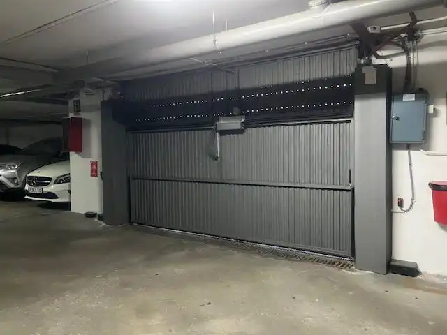 Parking of Flat for sale in Sevilla  with Air Conditioner, Heating and Terrace