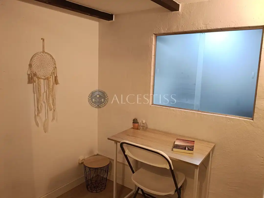Habitación de Piso en venta en Madrid con Calefacción