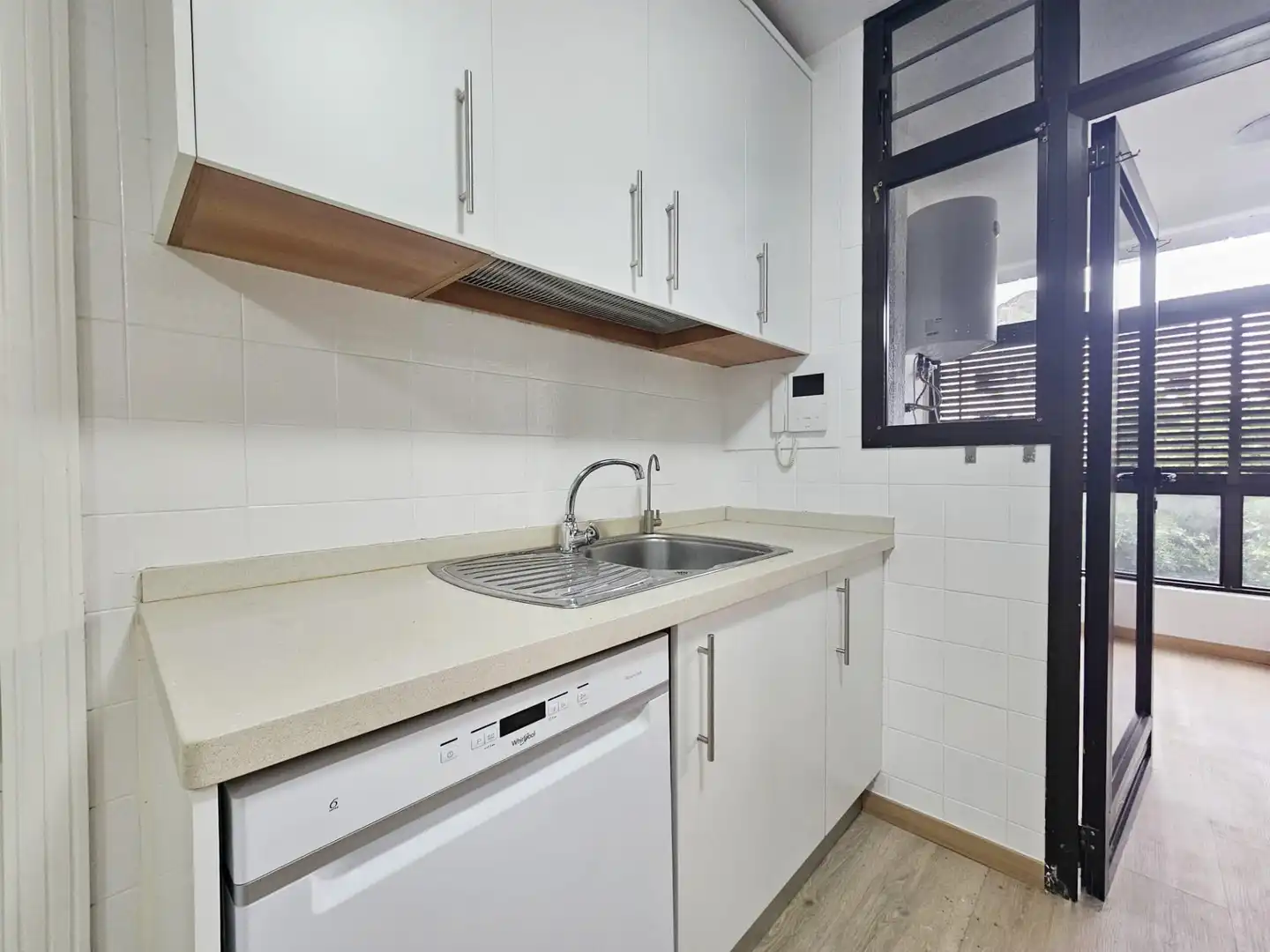 Room in Avenida Francisco la Roche, 57, Urbanización Anaga