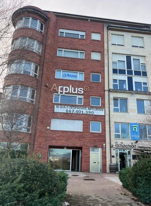 Office for sale in Melampo, Bezana - Prezanes