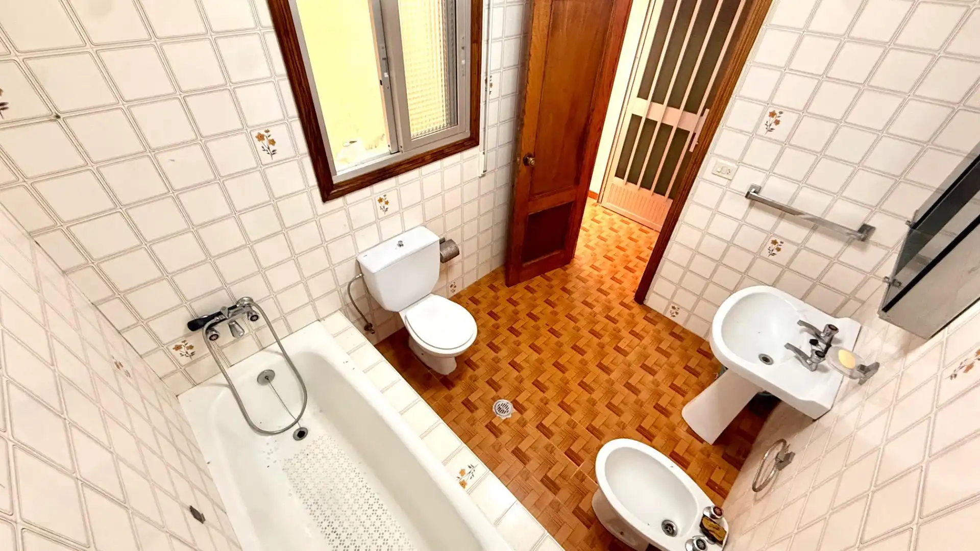 Bathroom of Houses for sale in Rairiz de Veiga  with Furnished and Balcony