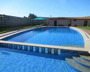 Swimming pool of House or chalet for sale in Meaño  with Swimming Pool