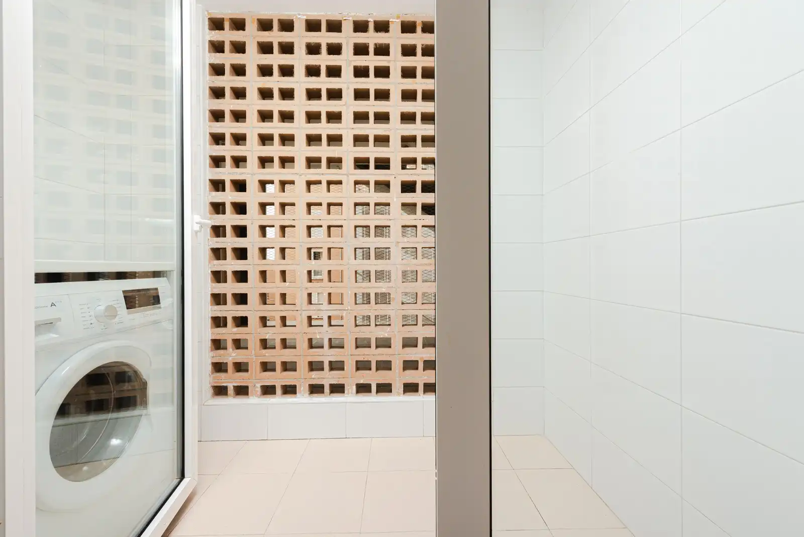 Badezimmer von Wohnung zur Miete in Móstoles mit Abstellraum