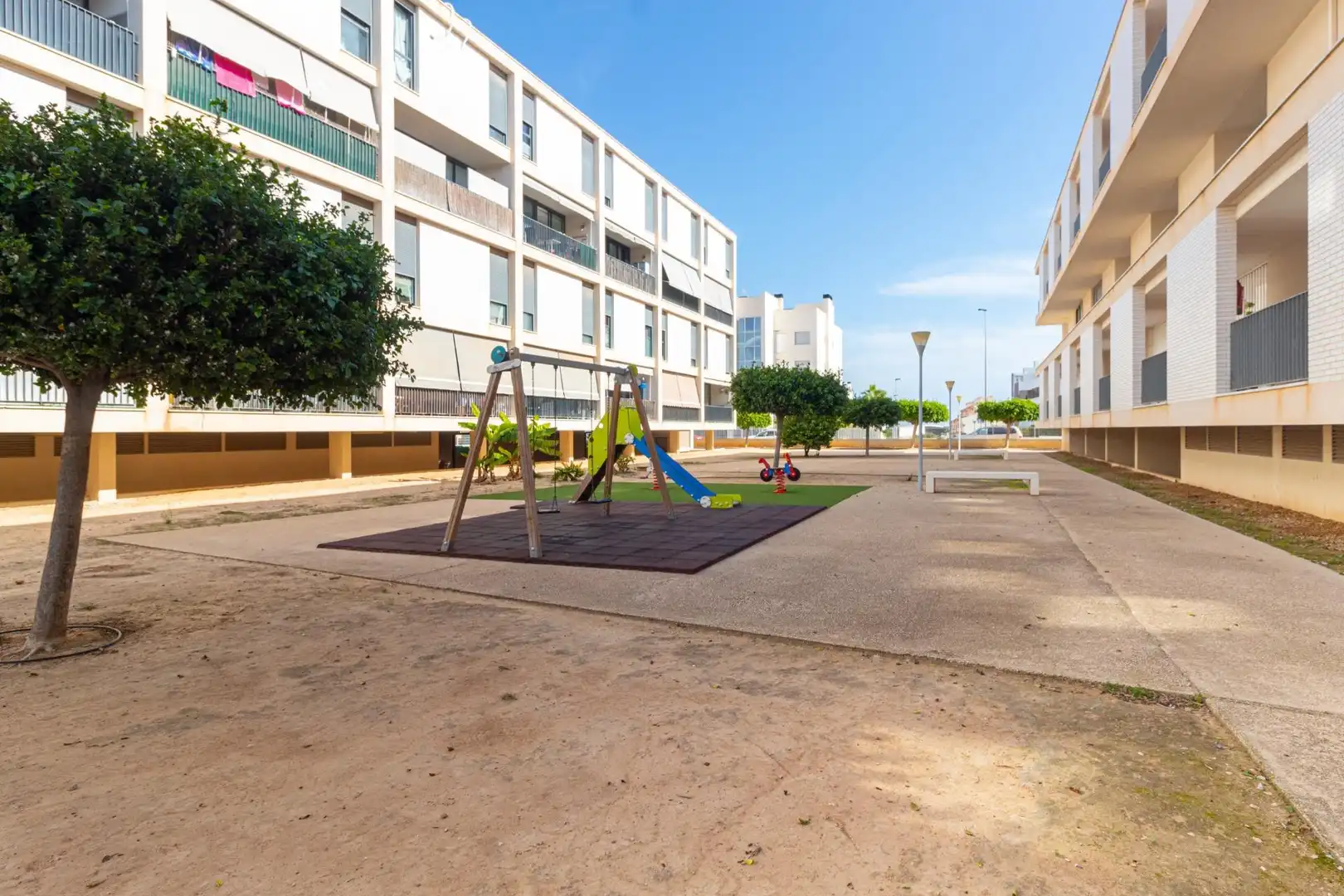 Vista exterior de Apartamento en venta en Orihuela con Aire acondicionado, Terraza y Amueblado