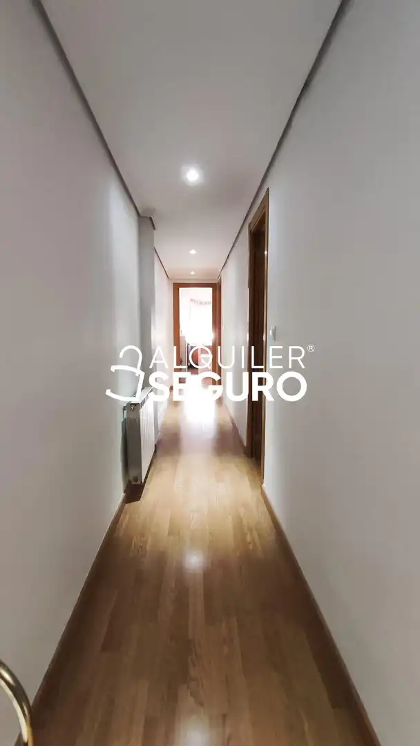 Flat for rent in Valencia  with Air Conditioner, Heating and Terrace
