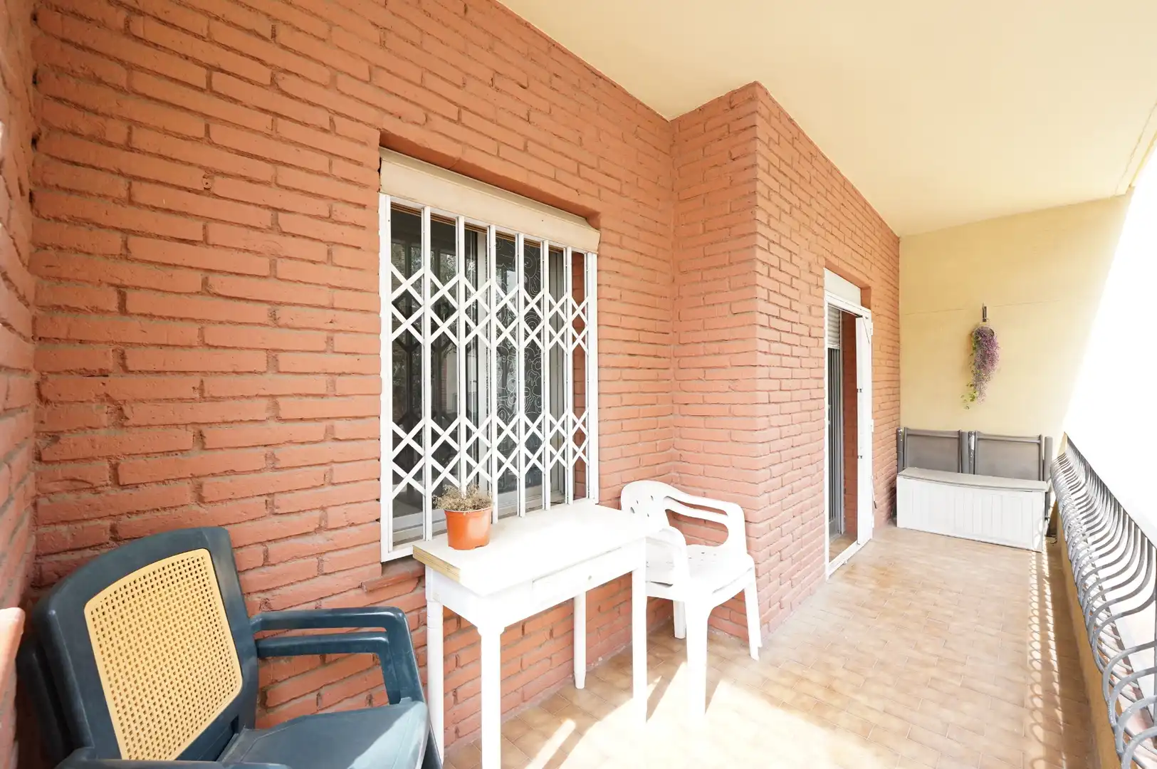 Terraza de Piso en venta en Barcelona con Calefacción, Amueblado y Microondas